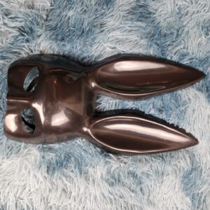 Mascara de conejo negra