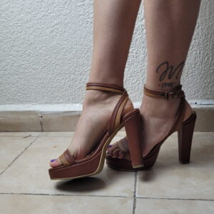 Sandalias de tacon cafe