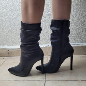 botas de tacon alto negras